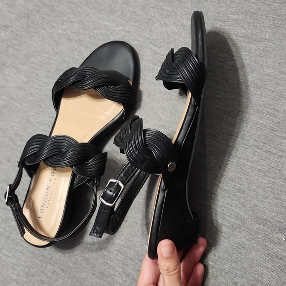 LONDON FOG Cally Vegan Faux Leather Black Kitten Heels Sandals Slippers Shoes - Picture 7 of 16